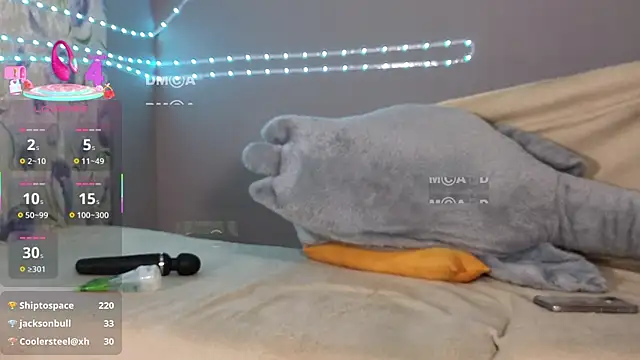 Snapshot of Armurra15 chatting on 10/25/25, 07:52 Armurra15 online show from 10/25/25, 07:52