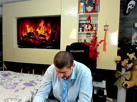 SpartacusDaddy48 online show from 03/11/26, 08:48