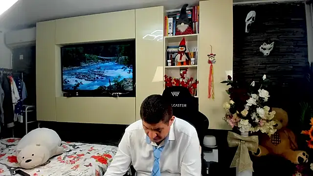 Snapshot of SpartacusDaddy48 chatting on 04/19/26, 10:58 SpartacusDaddy48 online show from 04/19/26, 10:58
