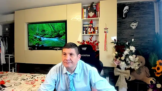 Snapshot of SpartacusDaddy48 chatting on 04/21/26, 03:39 SpartacusDaddy48 online show from 04/21/26, 03:39
