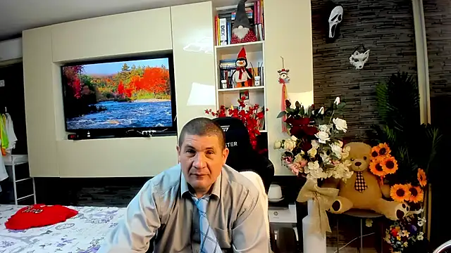 Snapshot of SpartacusDaddy48 chatting on 05/12/26, 03:09 SpartacusDaddy48 online show from 05/12/26, 03:09
