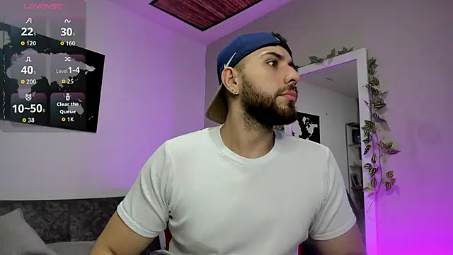 Maximo Wolff online show from 12/15/25, 08:13