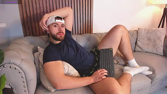 Maximo Wolff online show from 03/23/26, 12:36