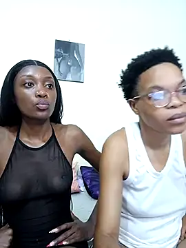 Miss-Hennessy online show from 03/30/26, 11:06