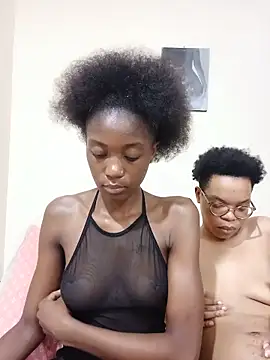 Snapshot of Miss-Hennessy chatting on 05/24/26, 03:22 Miss-Hennessy online show from 05/24/26, 03:22