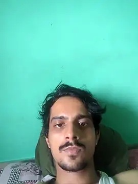 Snapshot of Sushant001 chatting on 10/18/25, 06:48 Sushant001 online show from 10/18/25, 06:48