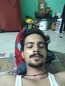 Snapshot of Sushant001 chatting on 10/26/25, 05:30 Sushant001 online show from 10/26/25, 05:30