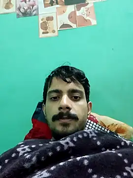 Snapshot of Sushant001 chatting on 12/14/25, 02:06 Sushant001 online show from 12/14/25, 02:06