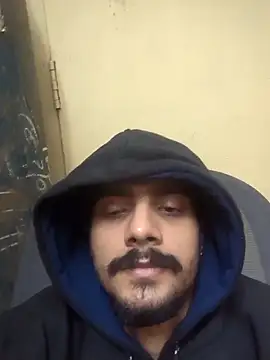 Snapshot of Sushant001 chatting on 12/18/25, 09:21 Sushant001 online show from 12/18/25, 09:21