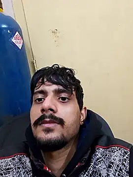 Snapshot of Sushant001 chatting on 01/08/26, 07:16 Sushant001 online show from 01/08/26, 07:16