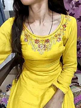 Snapshot of Cute_Manju01 chatting on 10/18/25, 06:41 Cute Manju01 online show from 10/18/25, 06:41