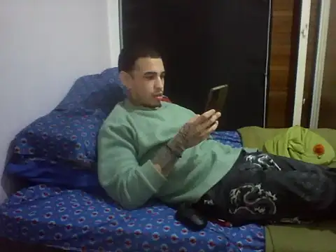 Snapshot of Amorrochyz chatting on 09/20/25, 05:30 Amorrochyz online show from 09/20/25, 05:30