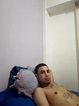 Snapshot of Amorrochyz chatting on 09/22/25, 01:46 Amorrochyz online show from 09/22/25, 01:46