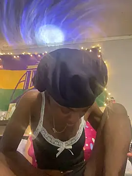 HennessyBaby21 online show from 04/01/26, 12:00