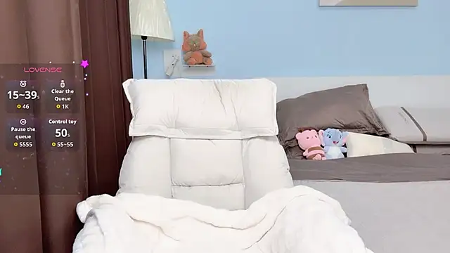 ViViennepp online show from 10/19/25, 06:30