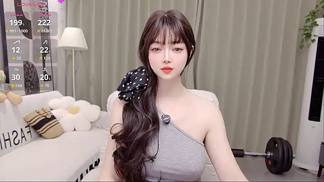 uikyy1 online show from 04/03/26, 01:42