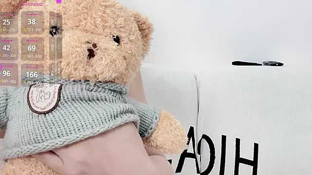 uikyy1 online show from 04/27/26, 01:20