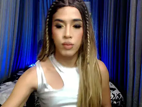 Snapshot of Yourscarlette_Slut chatting on 11/11/25, 06:02 Yourscarlette Slut online show from 11/11/25, 06:02