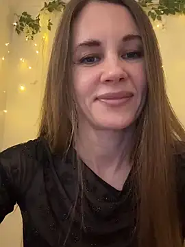 LucieMack online show from 03/18/26, 05:27