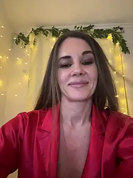 LucieMack online show from 03/30/26, 05:58