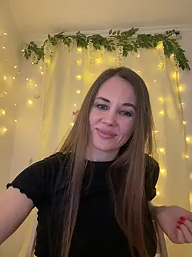 LucieMack online show from 04/03/26, 06:17