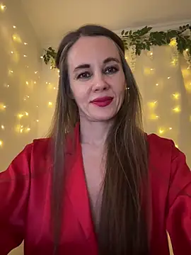 LucieMack online show from 04/08/26, 07:03