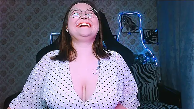 InLoveWithLife26 online show from 12/21/25, 07:54