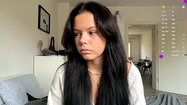 MaydaCornwall online show from 11/07/25, 08:03