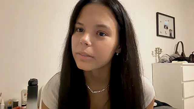 MaydaCornwall online show from 12/02/25, 04:13