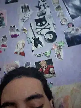 Snapshot of HitShelf chatting on 12/16/25, 11:48 HitShelf online show from 12/16/25, 11:48