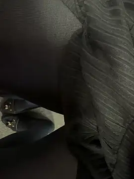 HiddenHoneyLDN online show from 09/19/25, 07:54