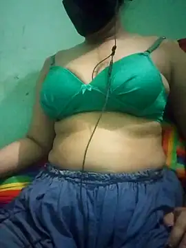 Snapshot of Maria_Mahi chatting on 10/12/25, 05:23 Maria Mahi online show from 10/12/25, 05:23