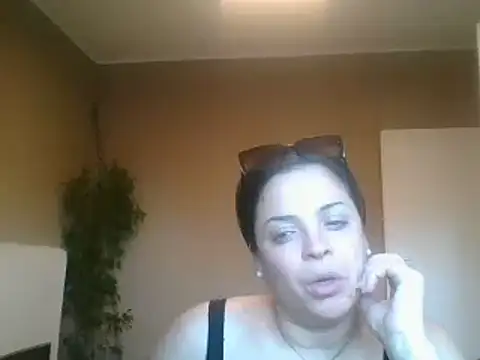 ITALIANASISIXX online show from 06/06/26, 05:17