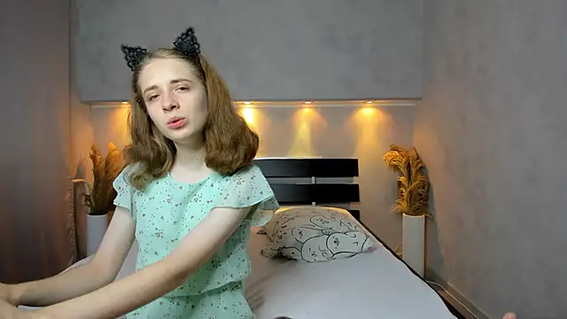 Camilla Kelly online show from 09/26/25, 12:14