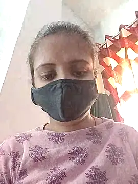 Ruhi 07 online show from 10/18/25, 04:04