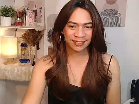 Snapshot of Ursexy_ngaw chatting on 11/27/25, 06:32 Ursexy ngaw online show from 11/27/25, 06:32