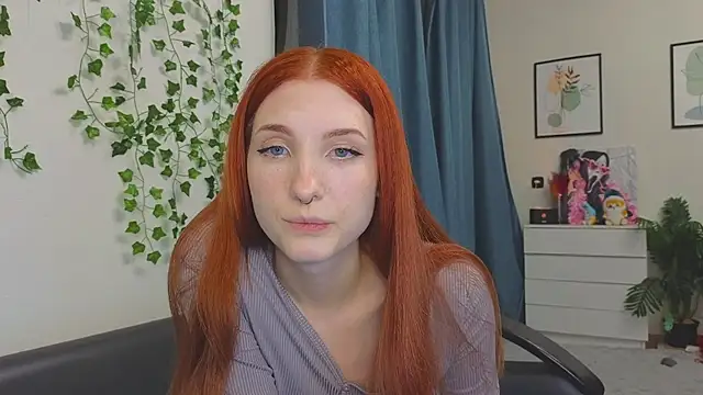 Snapshot of Olivia_Rid_ chatting on 12/14/25, 10:14 Olivia Rid online show from 12/14/25, 10:14