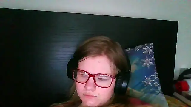 Moonolighta online show from 11/09/25, 08:34