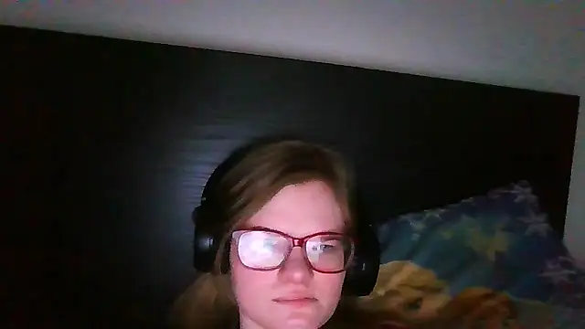 Moonolighta online show from 12/04/25, 12:47