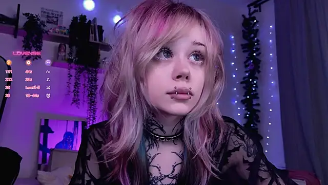 Lollyshy online show from 12/21/25, 09:49