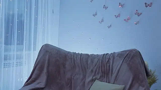 BlushinBloom online show from 02/25/26, 05:50