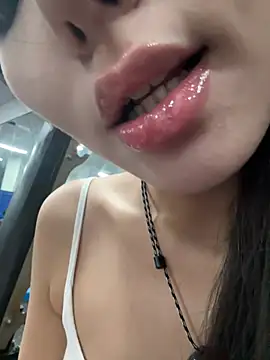 jiajia L online show from 03/15/26, 11:49