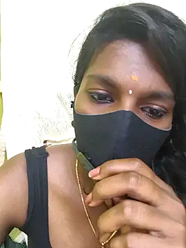 Snapshot of Honey_rosetamil chatting on 04/18/26, 05:22 Honey rosetamil online show from 04/18/26, 05:22