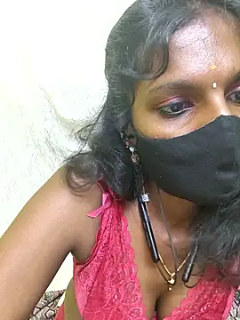 Snapshot of Honey_rosetamil chatting on 04/18/26, 07:07 Honey rosetamil online show from 04/18/26, 07:07