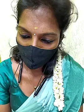 Snapshot of Honey_rosetamil chatting on 05/02/26, 11:54 Honey rosetamil online show from 05/02/26, 11:54