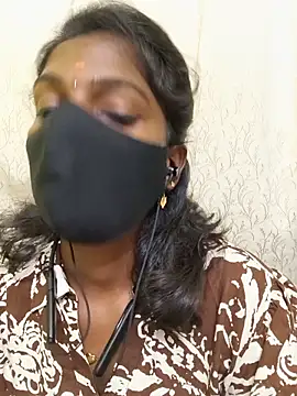 Snapshot of Honey_rosetamil chatting on 05/16/26, 02:05 Honey rosetamil online show from 05/16/26, 02:05