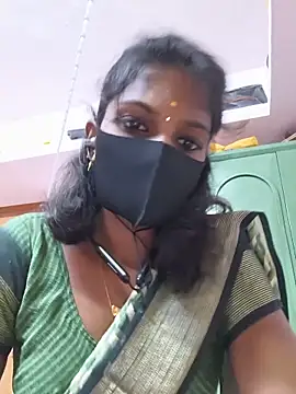 Snapshot of Honey_rosetamil chatting on 05/17/26, 05:53 Honey rosetamil online show from 05/17/26, 05:53