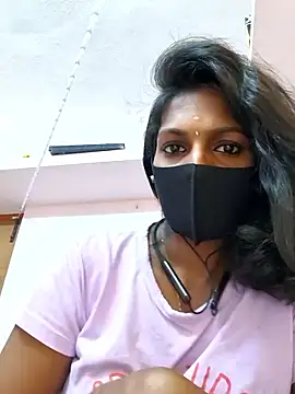 Snapshot of Honey_rosetamil chatting on 05/18/26, 07:47 Honey rosetamil online show from 05/18/26, 07:47