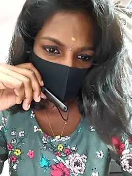 Snapshot of Honey_rosetamil chatting on 05/20/26, 02:23 Honey rosetamil online show from 05/20/26, 02:23
