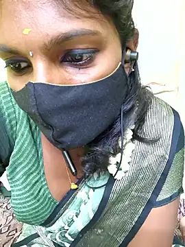 Snapshot of Honey_rosetamil chatting on 05/25/26, 06:47 Honey rosetamil online show from 05/25/26, 06:47